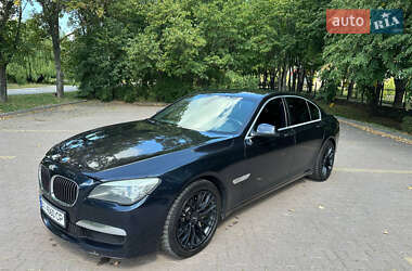 Седан BMW 7 Series 2010 в Миргороде
