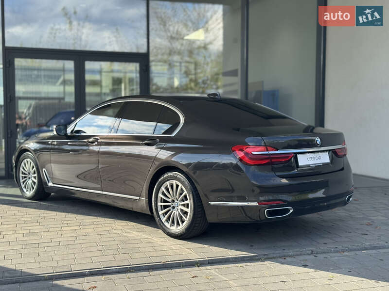 Седан BMW 7 Series 2016 в Ивано-Франковске фото 4 Седан BMW 7 Series 2016 в Ивано-Франковске