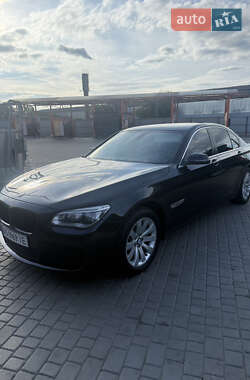 Седан BMW 7 Series 2014 в Ужгороді