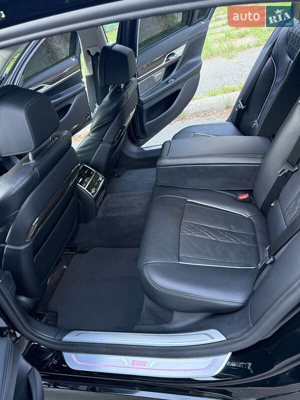 Седан BMW 7 Series 2020 в Києві фото 20 Седан BMW 7 Series 2020 в Києві