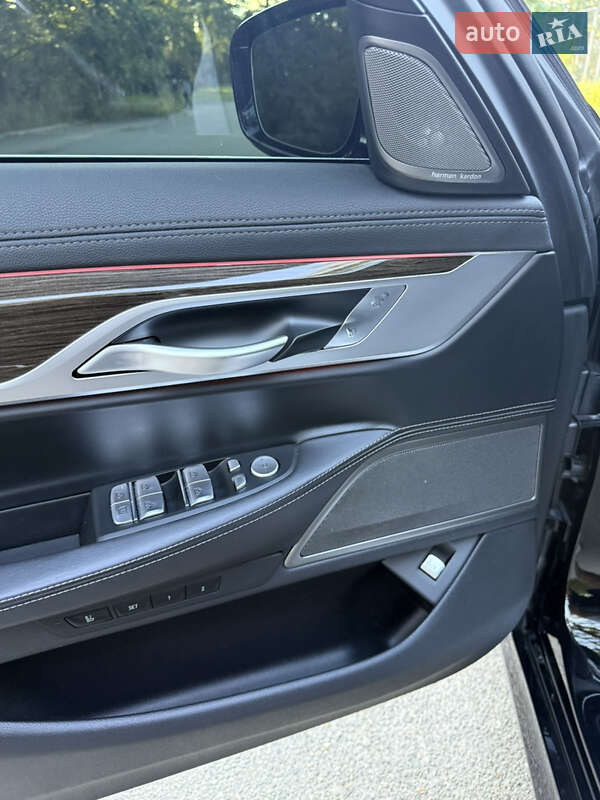 Седан BMW 7 Series 2020 в Києві фото 28 Седан BMW 7 Series 2020 в Києві