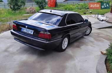 Седан BMW 7 Series 2001 в  фото 25 Седан BMW 7 Series 2001 в