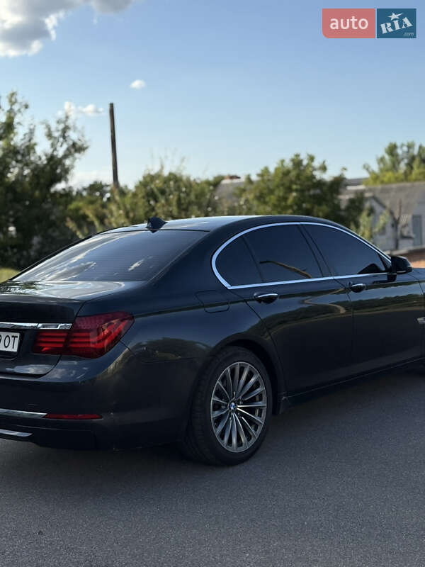 Седан BMW 7 Series 2012 в Богуславе фото 5 Седан BMW 7 Series 2012 в Богуславе