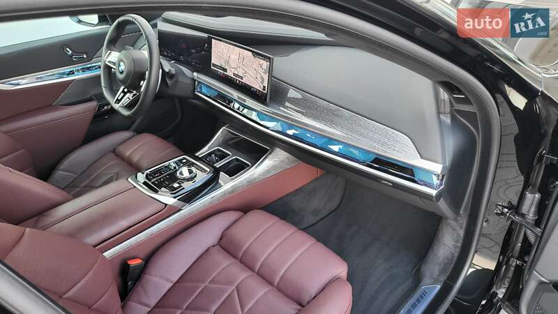 Седан BMW 7 Series 2024 в Вінниці