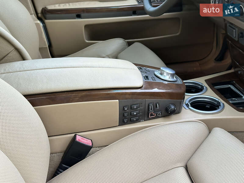 Седан BMW 7 Series 2004 в Одессе