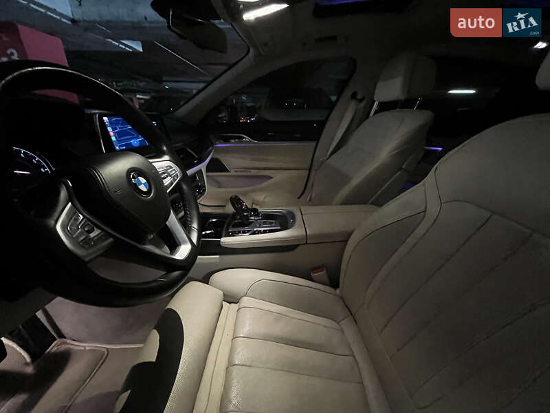 Седан BMW 7 Series 2017 в Киеве фото 58 Седан BMW 7 Series 2017 в Киеве