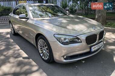 Седан BMW 7 Series 2011 в 