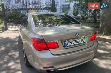 Седан BMW 7 Series 2011 в 