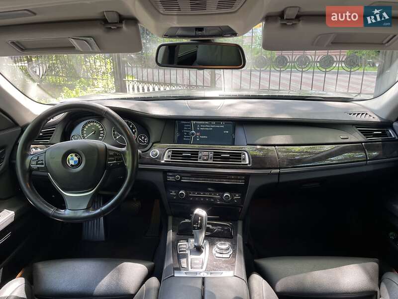 Седан BMW 7 Series 2011 в Одесі фото 29 Седан BMW 7 Series 2011 в Одесі