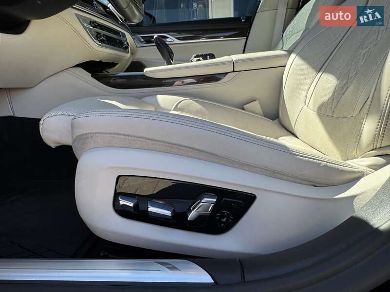Седан BMW 7 Series 2019 в Киеве