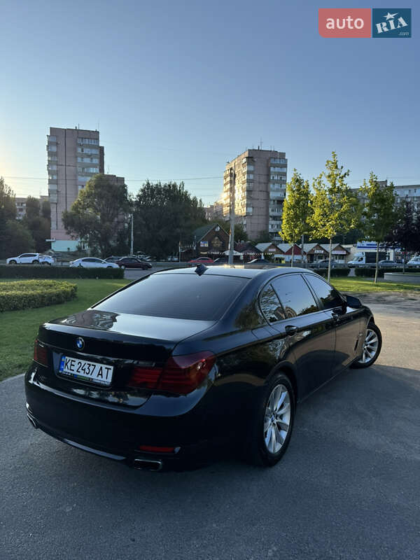 Седан BMW 7 Series 2011 в Днепре