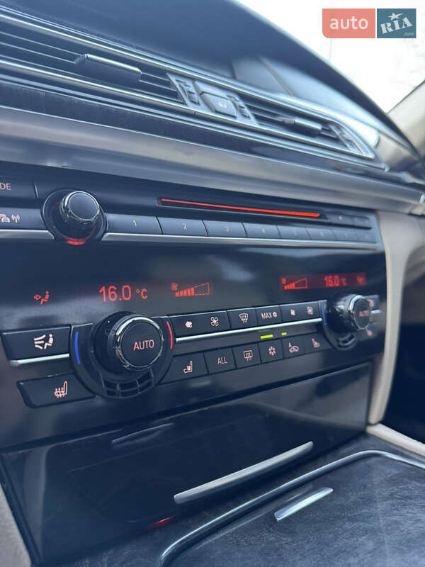 Седан BMW 7 Series 2011 в Днепре