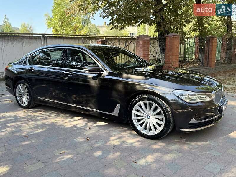 Седан BMW 7 Series 2017 в Тернополе фото Седан BMW 7 Series 2017 в Тернополе