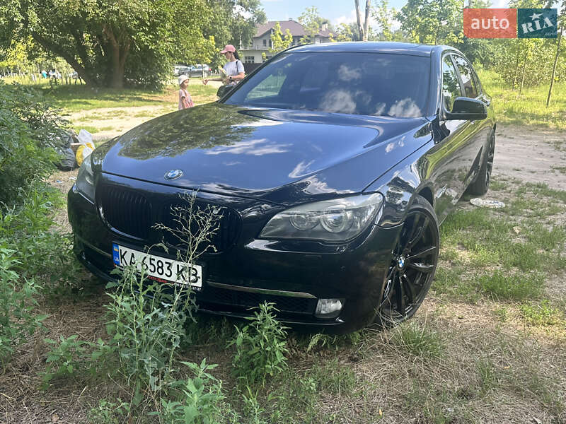 Седан BMW 7 Series 2010 в Броварах