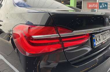 Седан BMW 7 Series 2015 в 