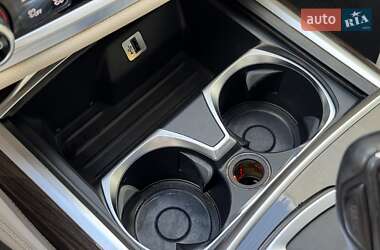Седан BMW 7 Series 2015 в 