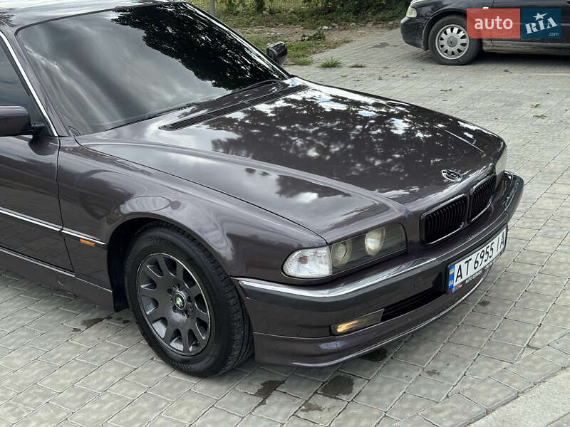 Седан BMW 7 Series 1995 в Івано-Франківську