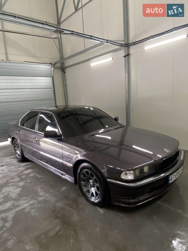 Седан BMW 7 Series 1995 в Івано-Франківську
