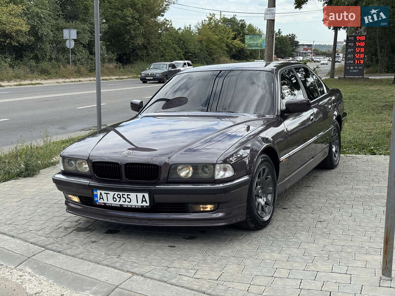Седан BMW 7 Series 1995 в Івано-Франківську