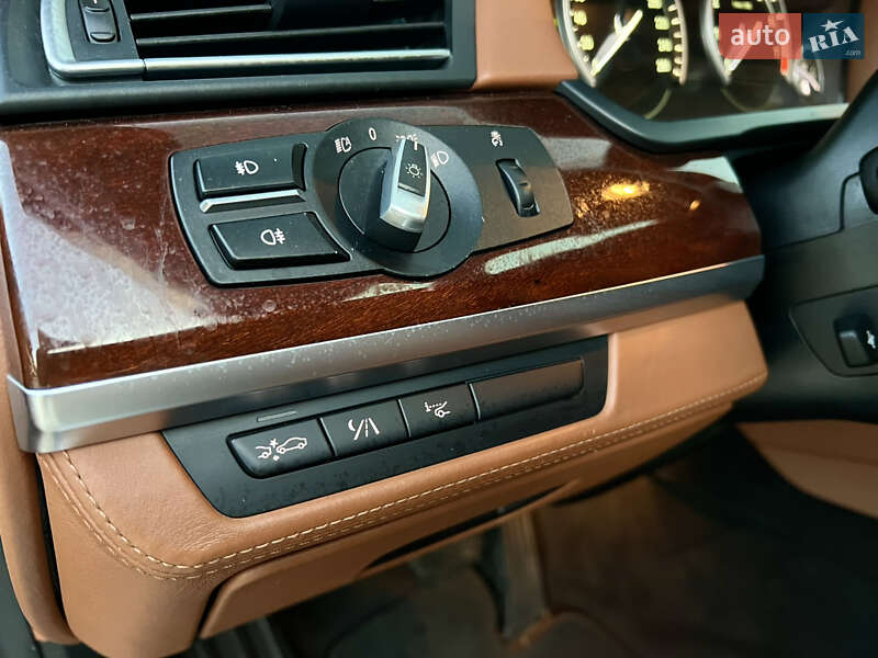 Седан BMW 7 Series 2012 в Одесі фото 12 Седан BMW 7 Series 2012 в Одесі