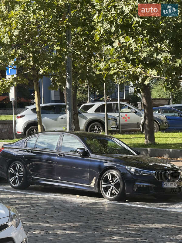Седан BMW 7 Series 2016 в Киеве фото 3 Седан BMW 7 Series 2016 в Киеве