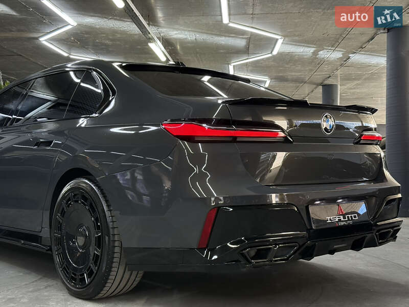Седан BMW 7 Series 2023 в Одессе