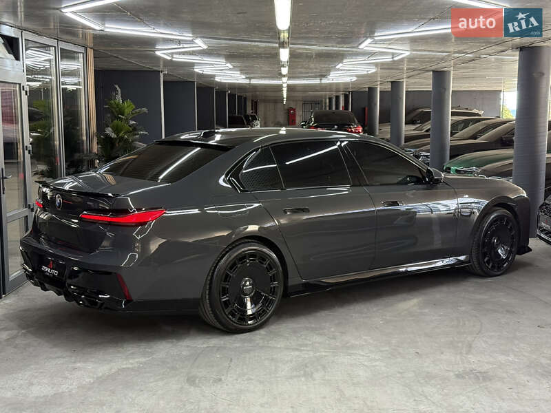 Седан BMW 7 Series 2023 в Одессе