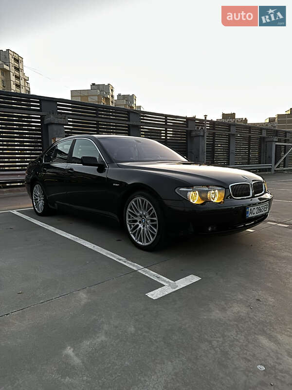 Седан BMW 7 Series 2003 в Киеве