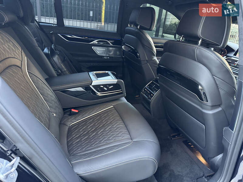 Седан BMW 7 Series 2019 в Киеве