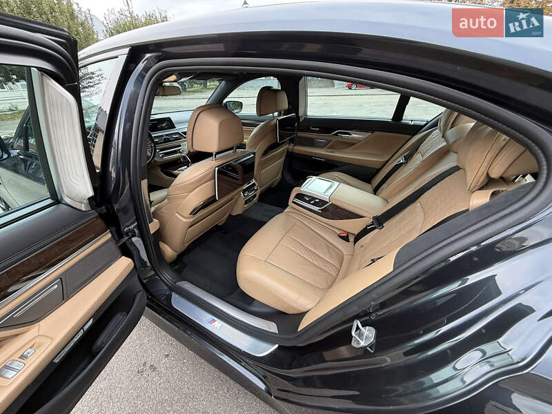 Седан BMW 7 Series 2015 в Киеве фото 16 Седан BMW 7 Series 2015 в Киеве