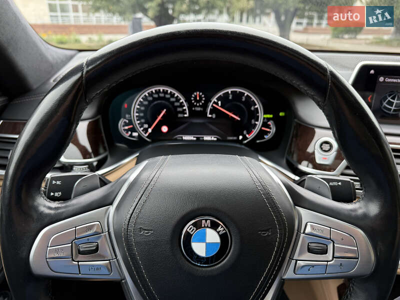 Седан BMW 7 Series 2015 в Киеве фото 33 Седан BMW 7 Series 2015 в Киеве