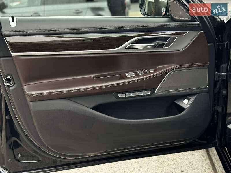 Седан BMW 7 Series 2016 в Житомирі фото 22 Седан BMW 7 Series 2016 в Житомирі