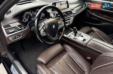 Седан BMW 7 Series 2016 в 