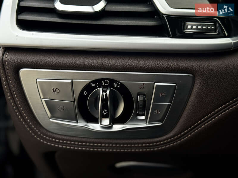 Седан BMW 7 Series 2016 в Житомирі фото 35 Седан BMW 7 Series 2016 в Житомирі