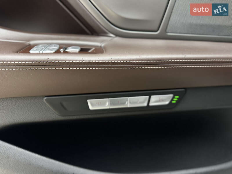 Седан BMW 7 Series 2016 в Житомирі фото 46 Седан BMW 7 Series 2016 в Житомирі