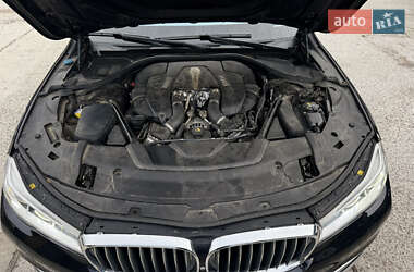 Седан BMW 7 Series 2016 в 