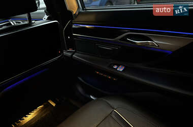 Седан BMW 7 Series 2016 в 
