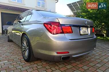 Седан BMW 7 Series 2010 в 