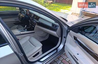 Седан BMW 7 Series 2010 в 