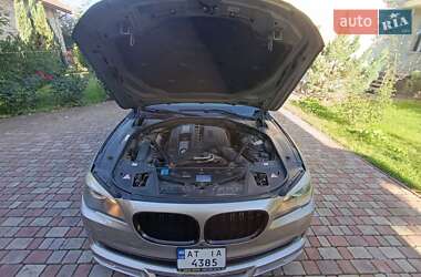 Седан BMW 7 Series 2010 в 