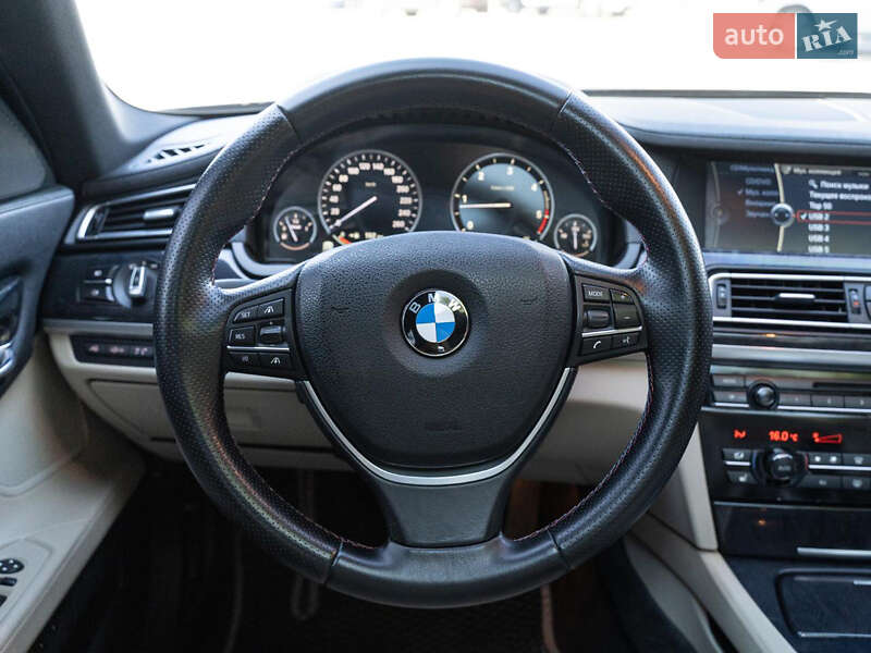 Седан BMW 7 Series 2009 в Одесі