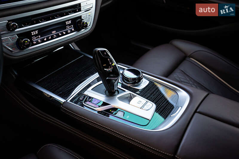 Седан BMW 7 Series 2022 в Києві