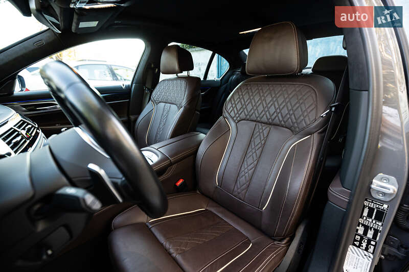 Седан BMW 7 Series 2022 в Києві