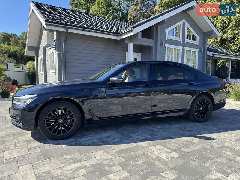 Седан BMW 7 Series 2016 в Тернополе фото 39 Седан BMW 7 Series 2016 в Тернополе