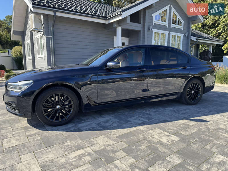 Седан BMW 7 Series 2016 в Тернополе фото 43 Седан BMW 7 Series 2016 в Тернополе