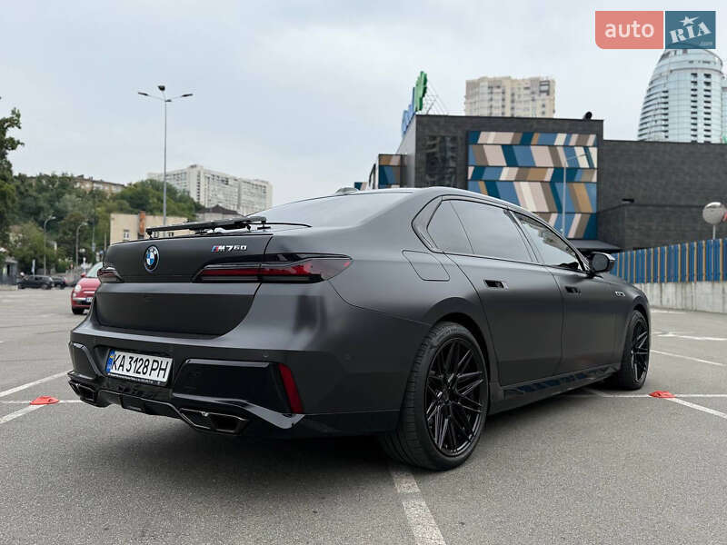 Седан BMW 7 Series 2024 в Киеве