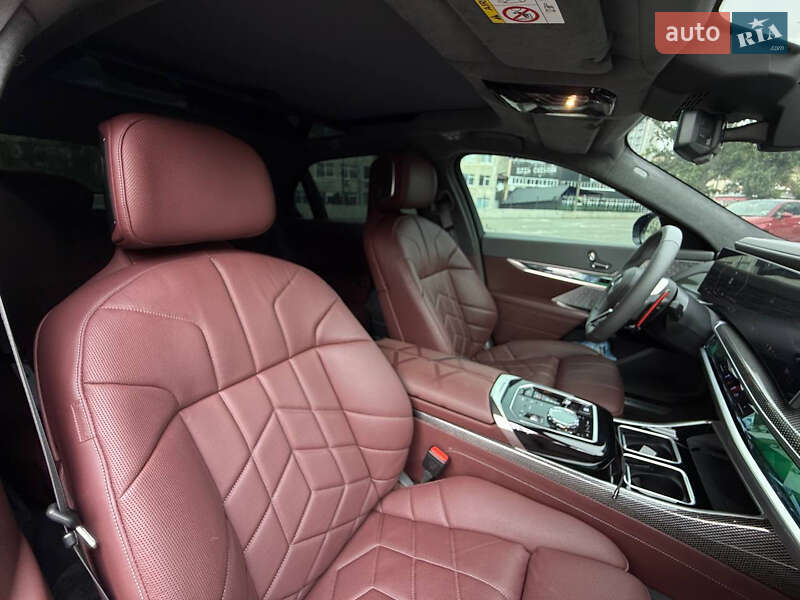 Седан BMW 7 Series 2024 в Киеве
