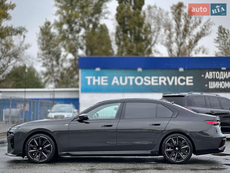 Седан BMW 7 Series 2023 в Києві фото 20 Седан BMW 7 Series 2023 в Києві
