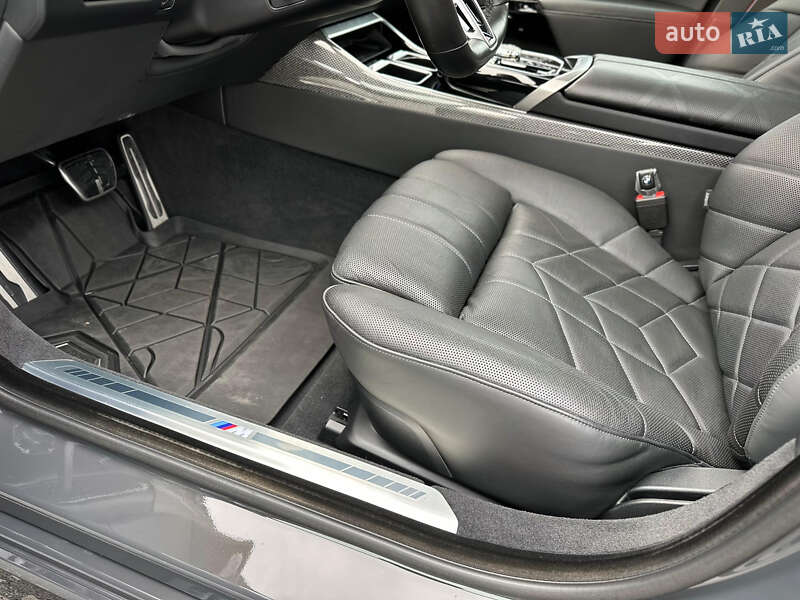 Седан BMW 7 Series 2023 в Києві фото 46 Седан BMW 7 Series 2023 в Києві