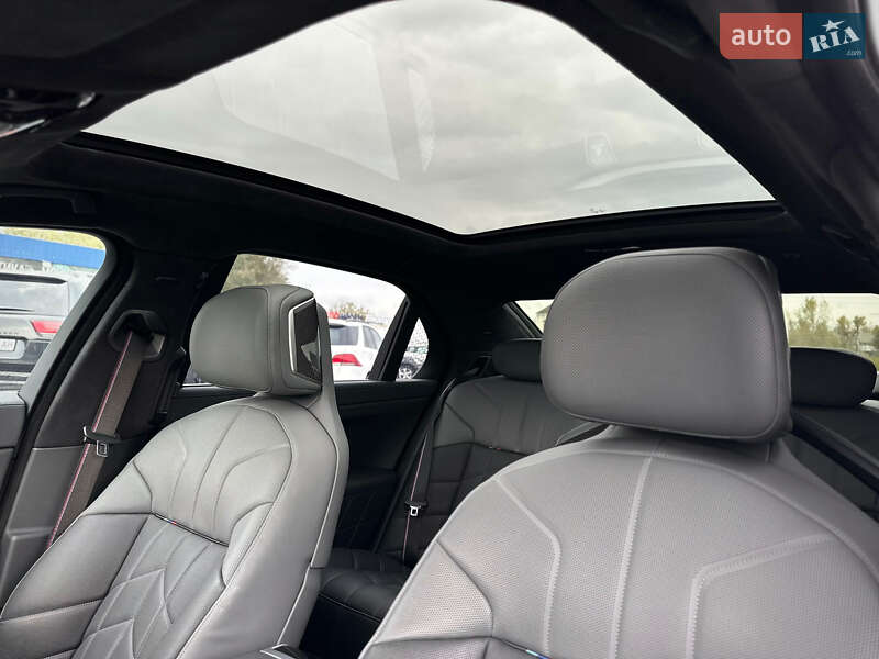 Седан BMW 7 Series 2023 в Києві фото 53 Седан BMW 7 Series 2023 в Києві